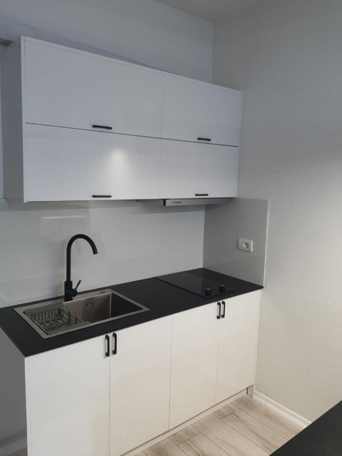 Modern Apartment Korca 2 エクステリア 写真